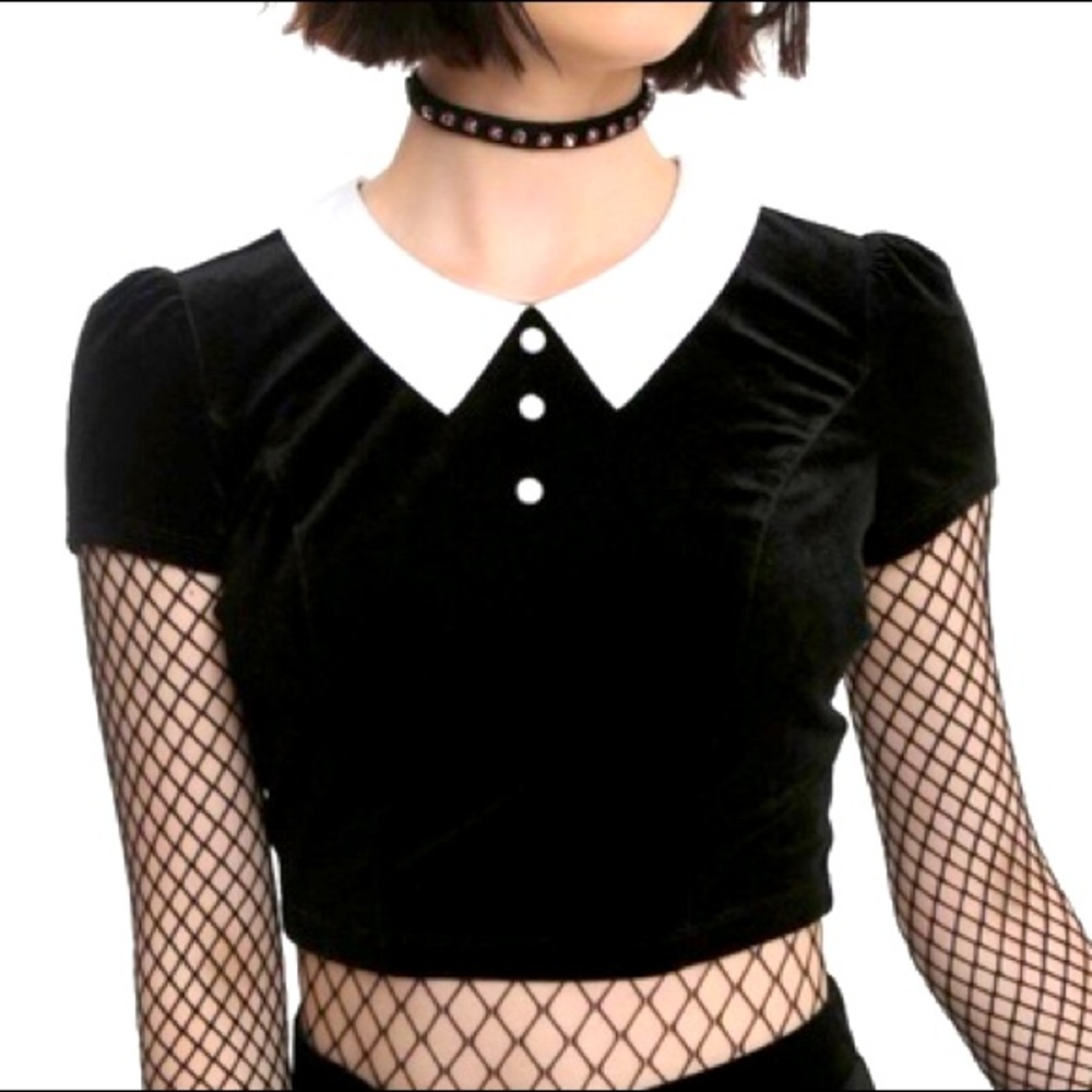 Black velvet Peter Pan white collar crop top